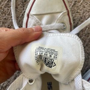 White high top converse 5.5